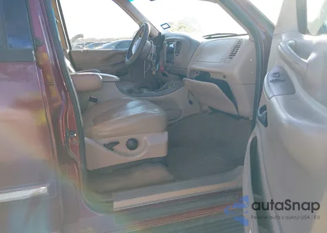 1997 Ford Expedition Eddie Bauer/Xlt from USA, damaged, VIN 1FMEU17L6VLB80294